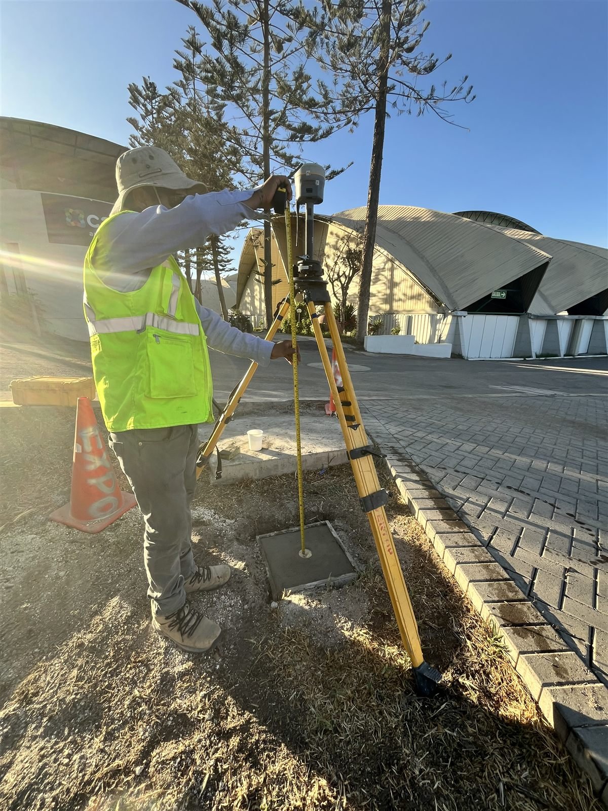 Levantamiento GPS RTK en zona urbana para catastro